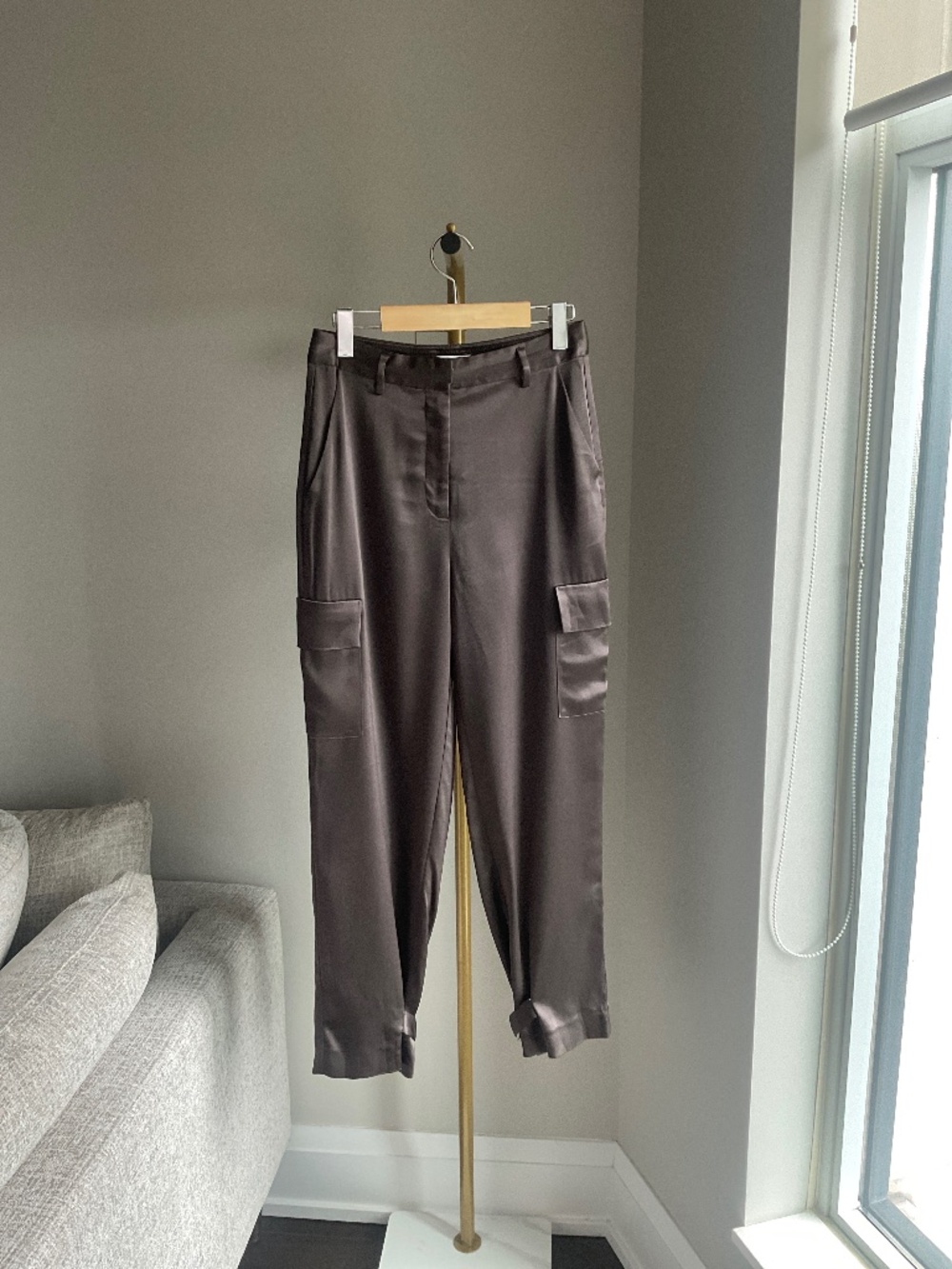 Aritzia Babaton Refined Satin Cargo Pant
